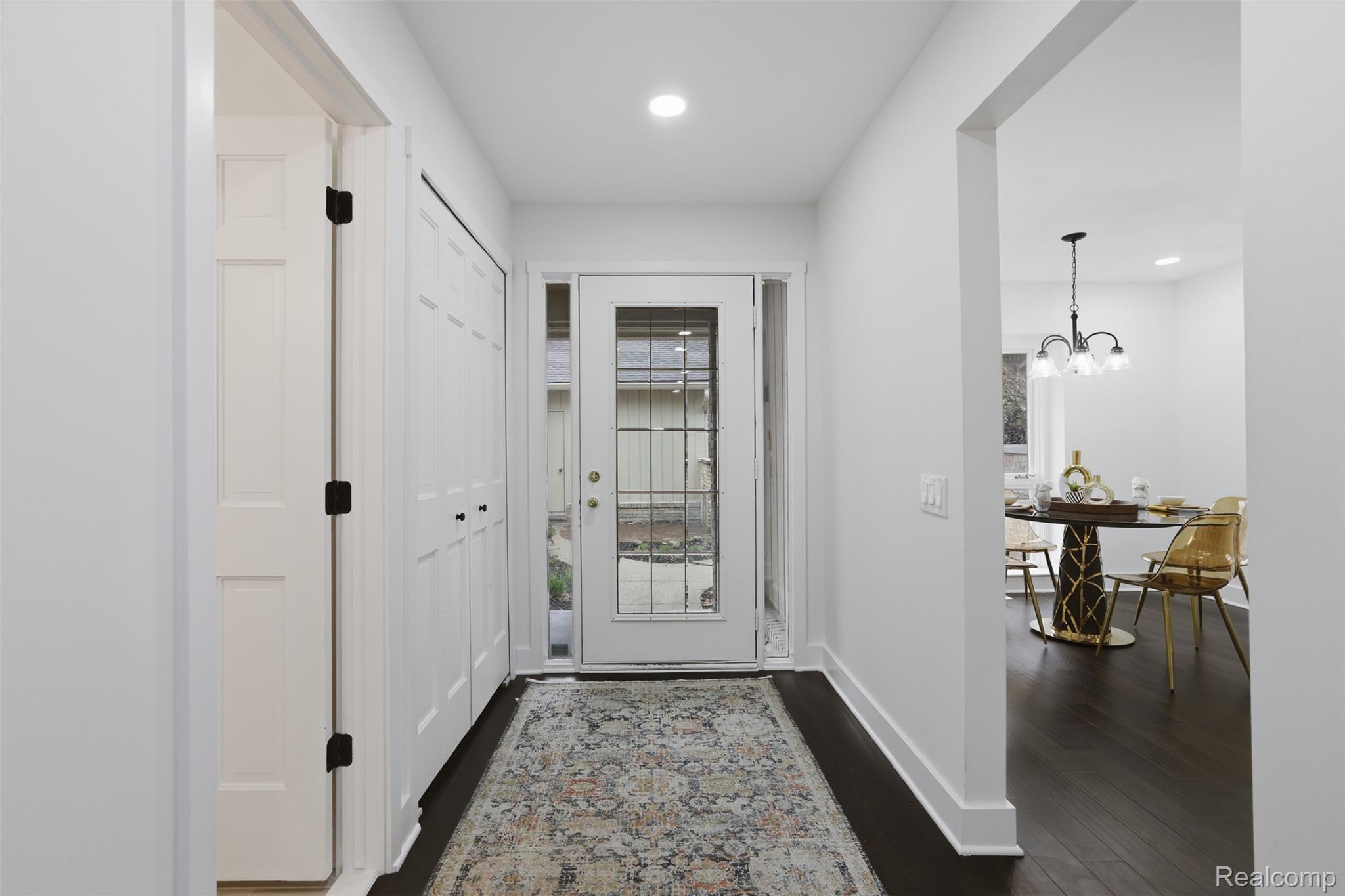 1135 Ivyglen Circle