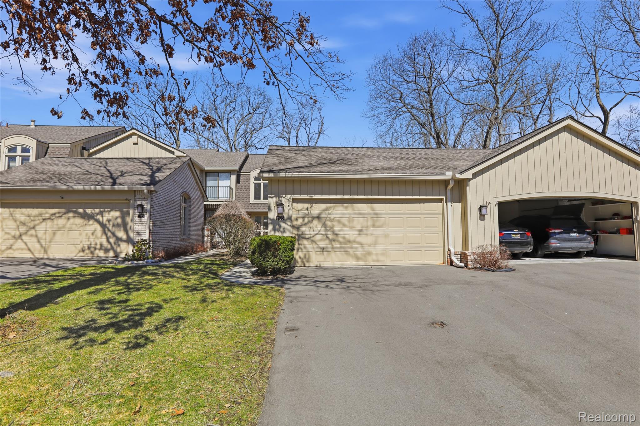 1135 Ivyglen Circle