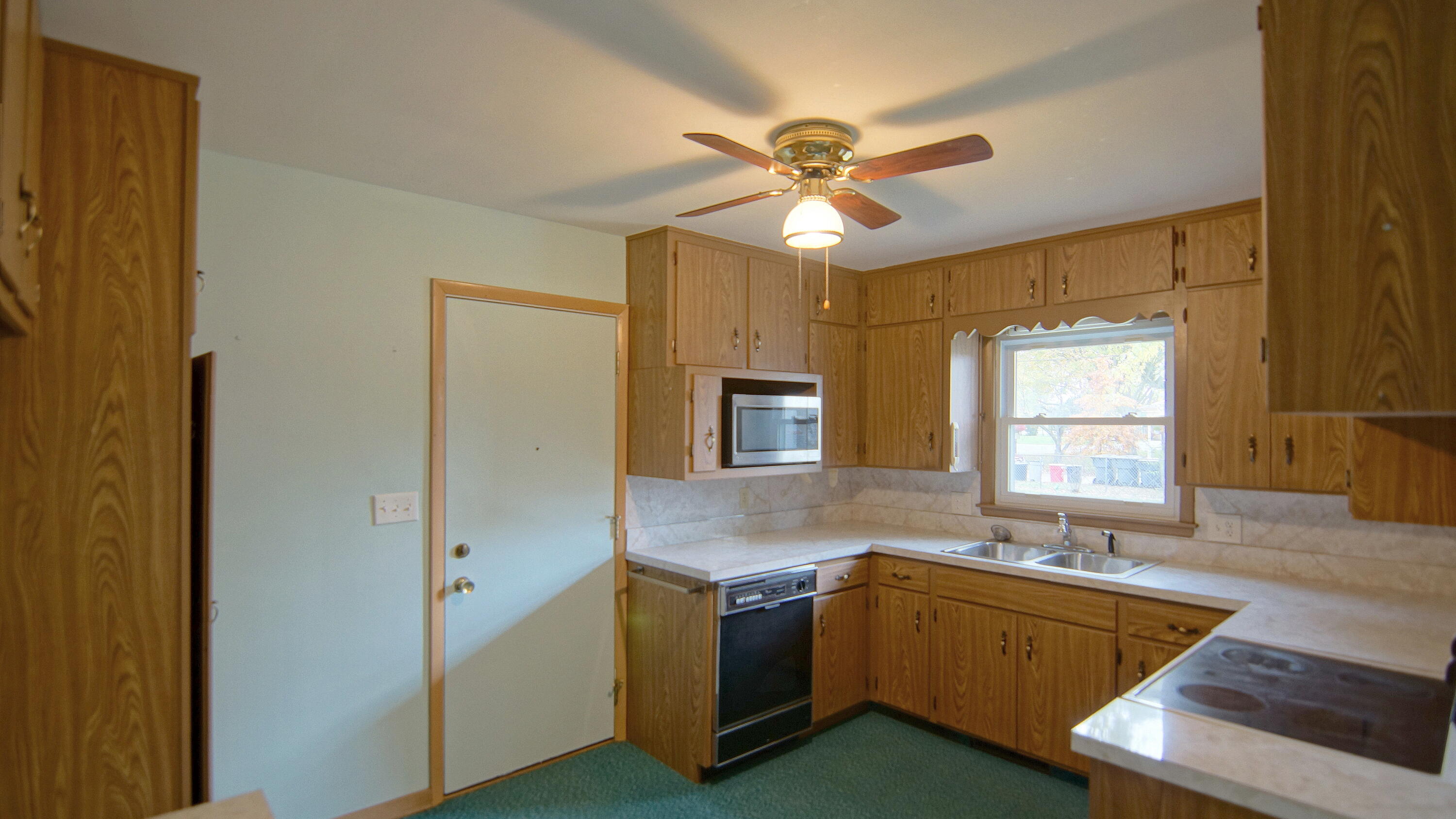 1350 N Aurilla Drive