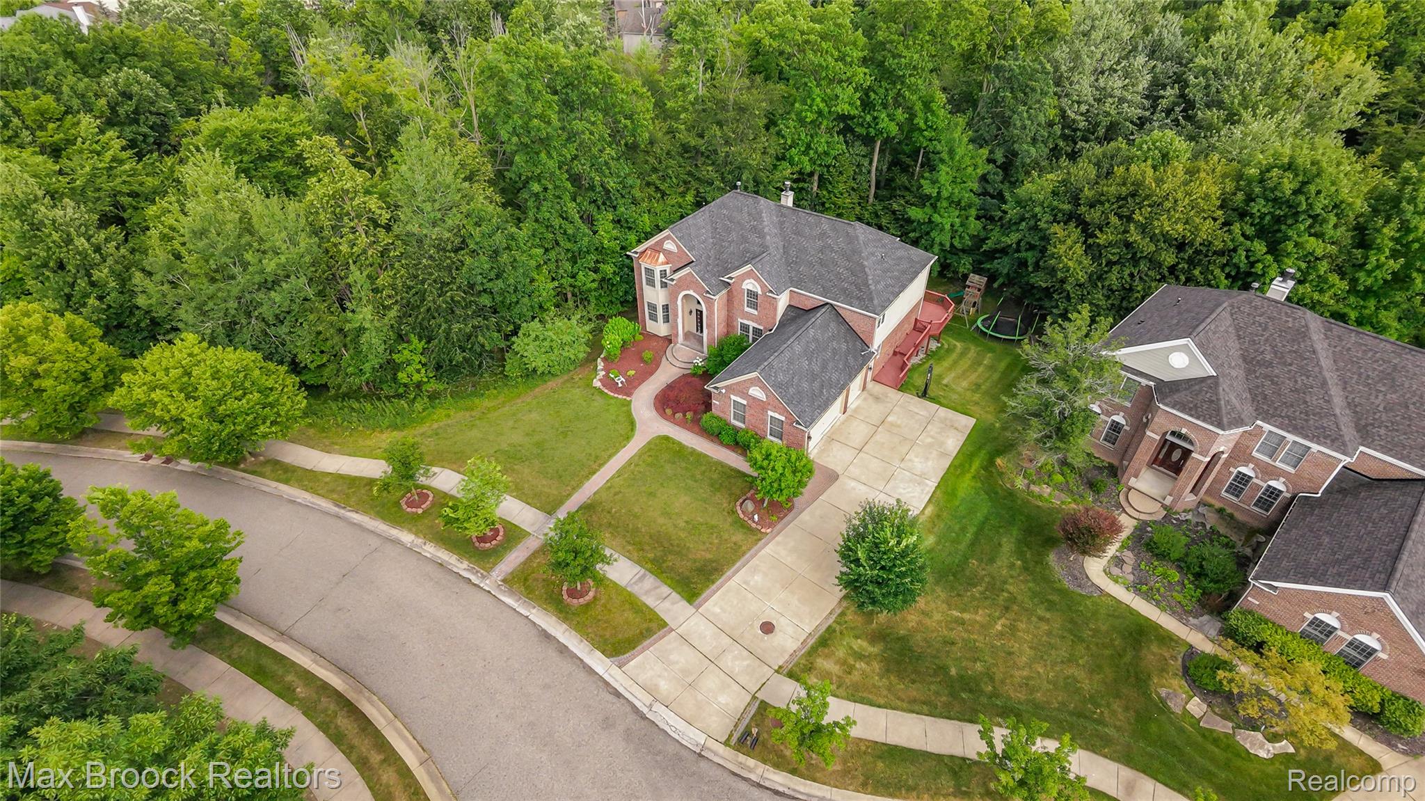 7083 Chatham Court