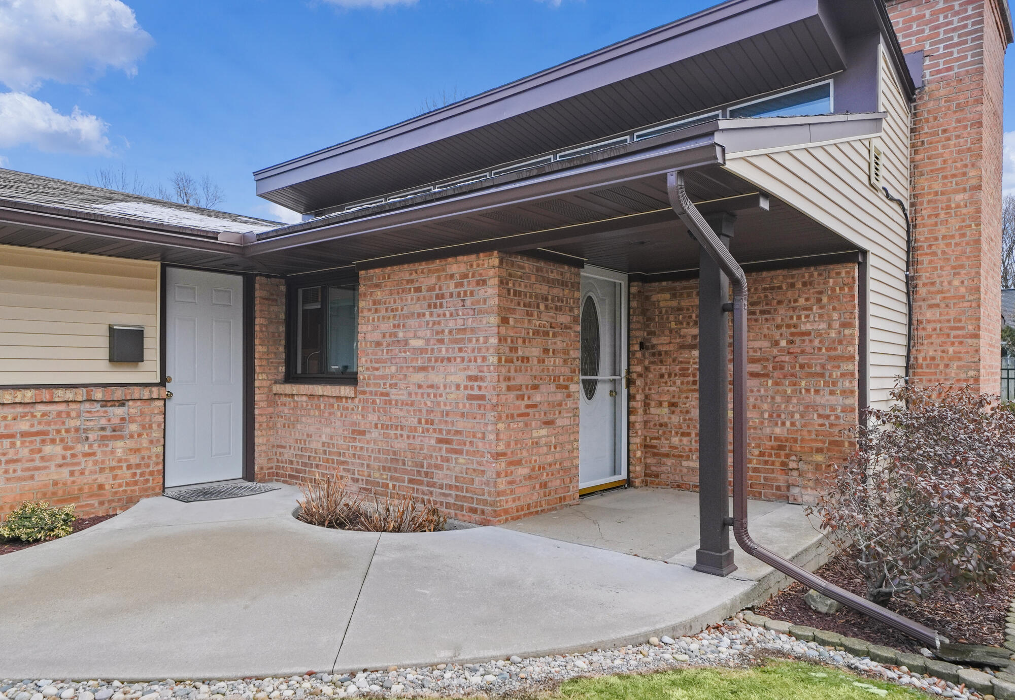 1836 Oakgrove Street NW