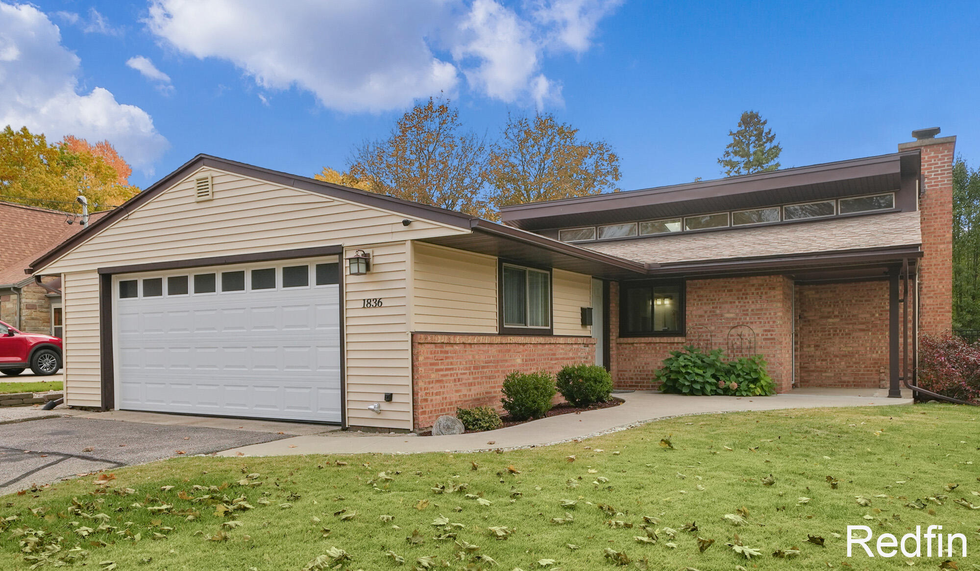 1836 Oakgrove Street NW