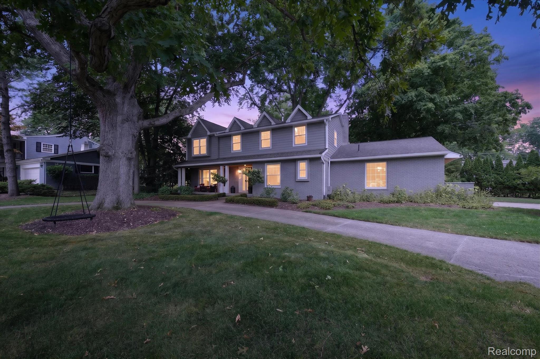 32240 Robinhood Drive