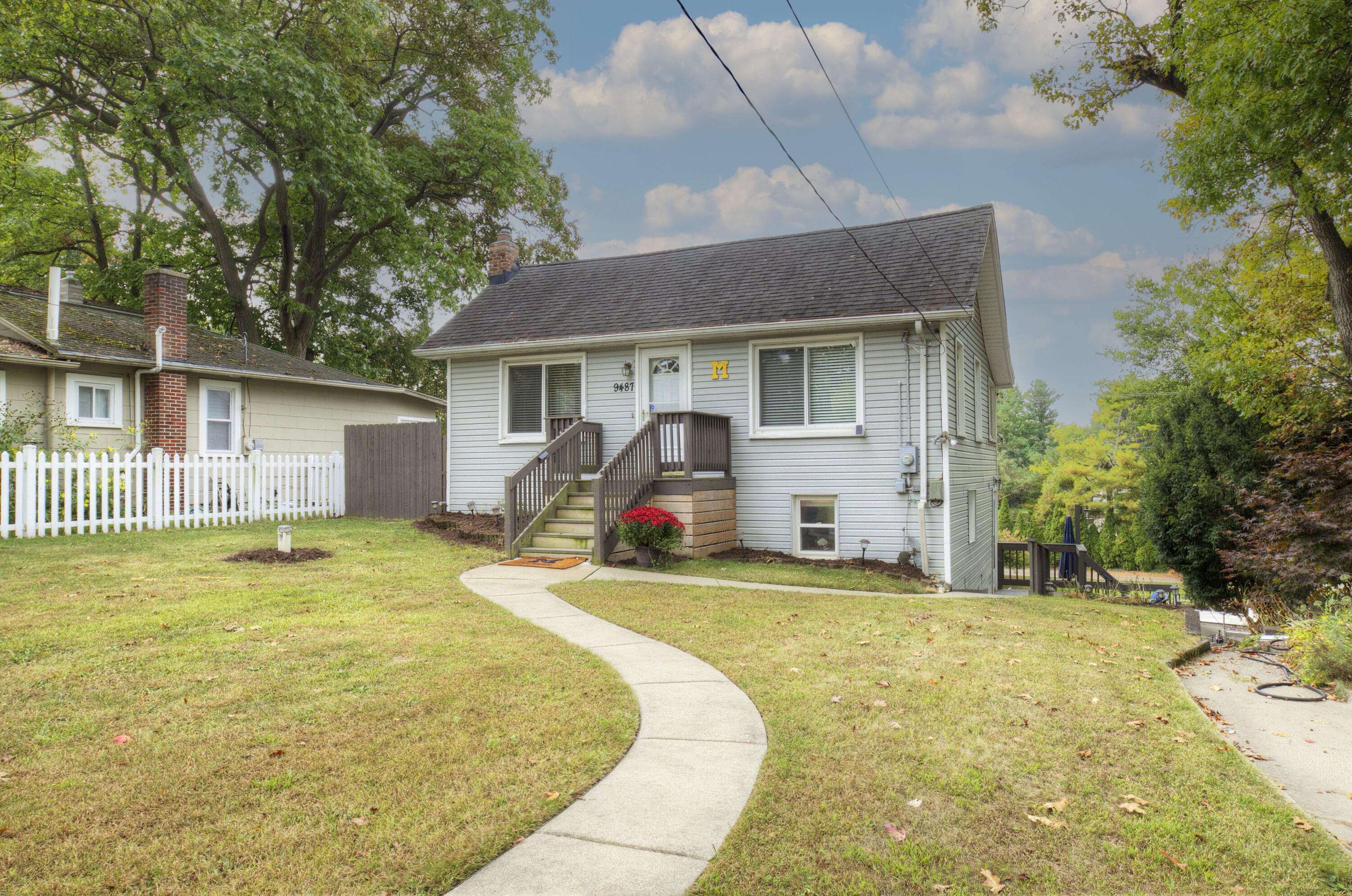 9487 Huron Street