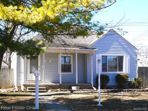 2881 Ellwood Avenue Berkley City MI 48072