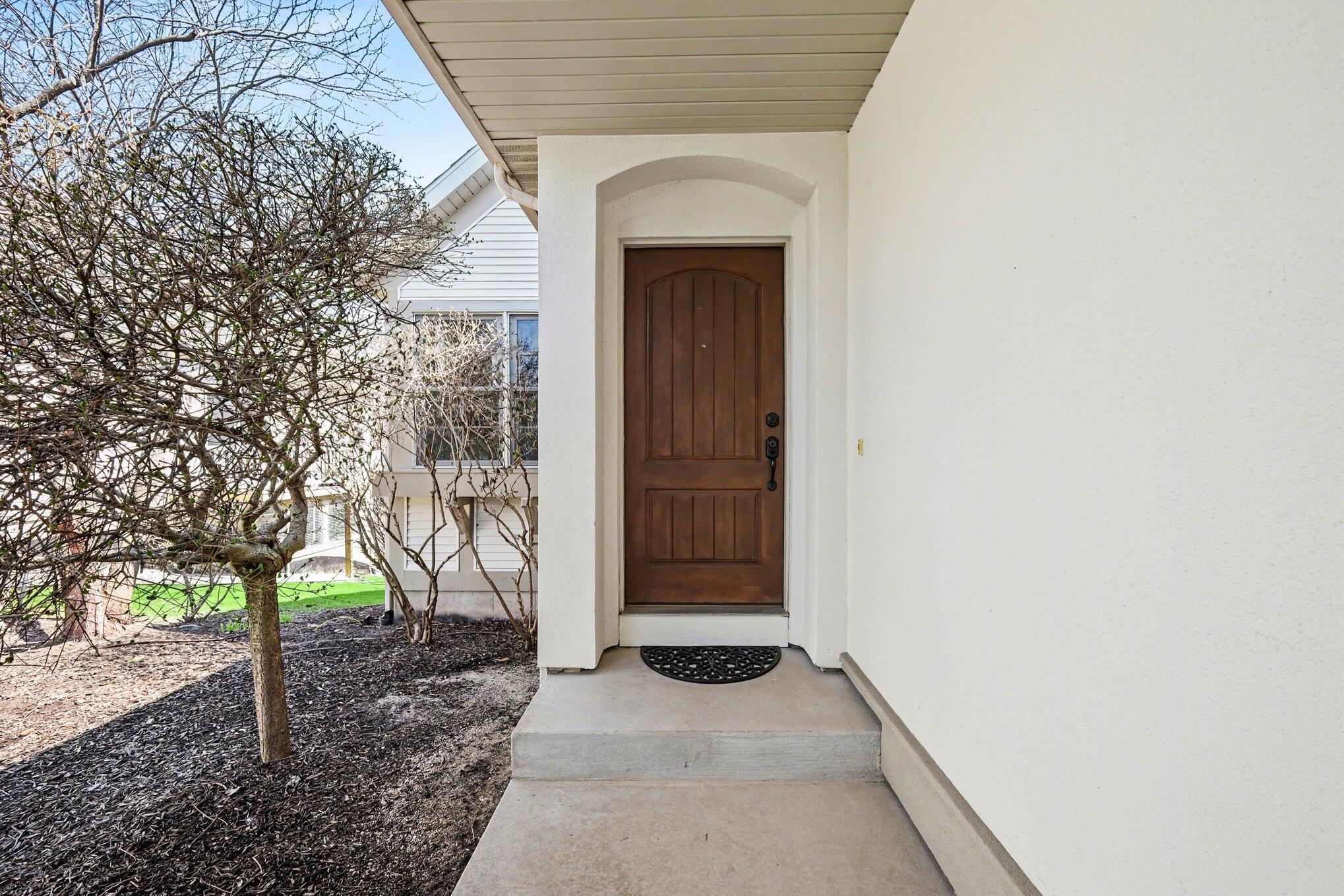 448 Enclave Court SE