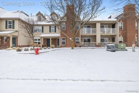 4127 Kirkway Court 99 Genoa Township MI 48843