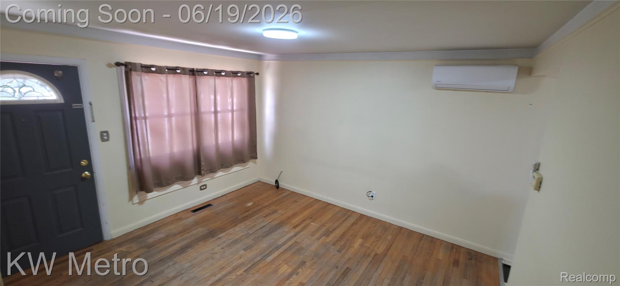 30 W Maxlow Avenue