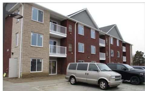 33630 Utica Road Fraser City MI 48026