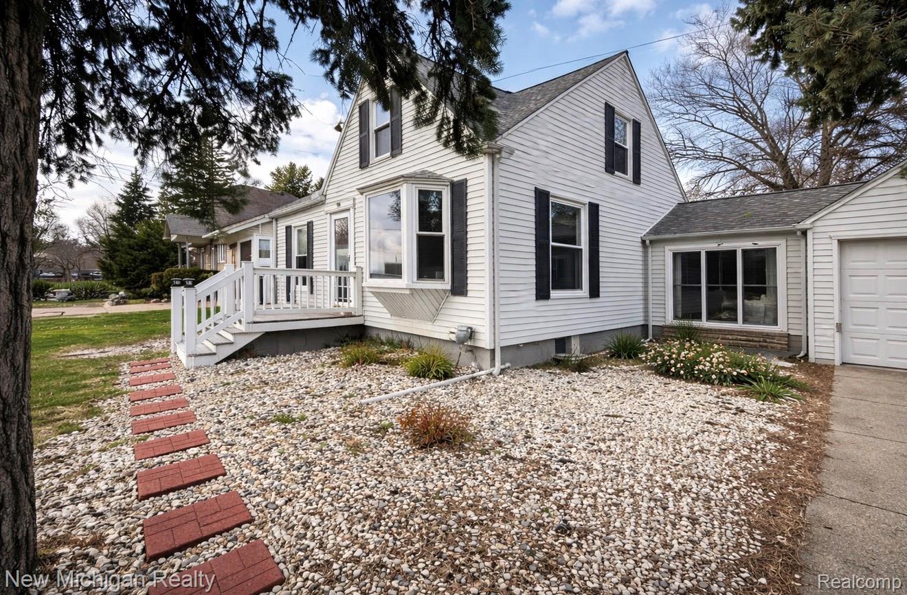1224 W Bristol Road