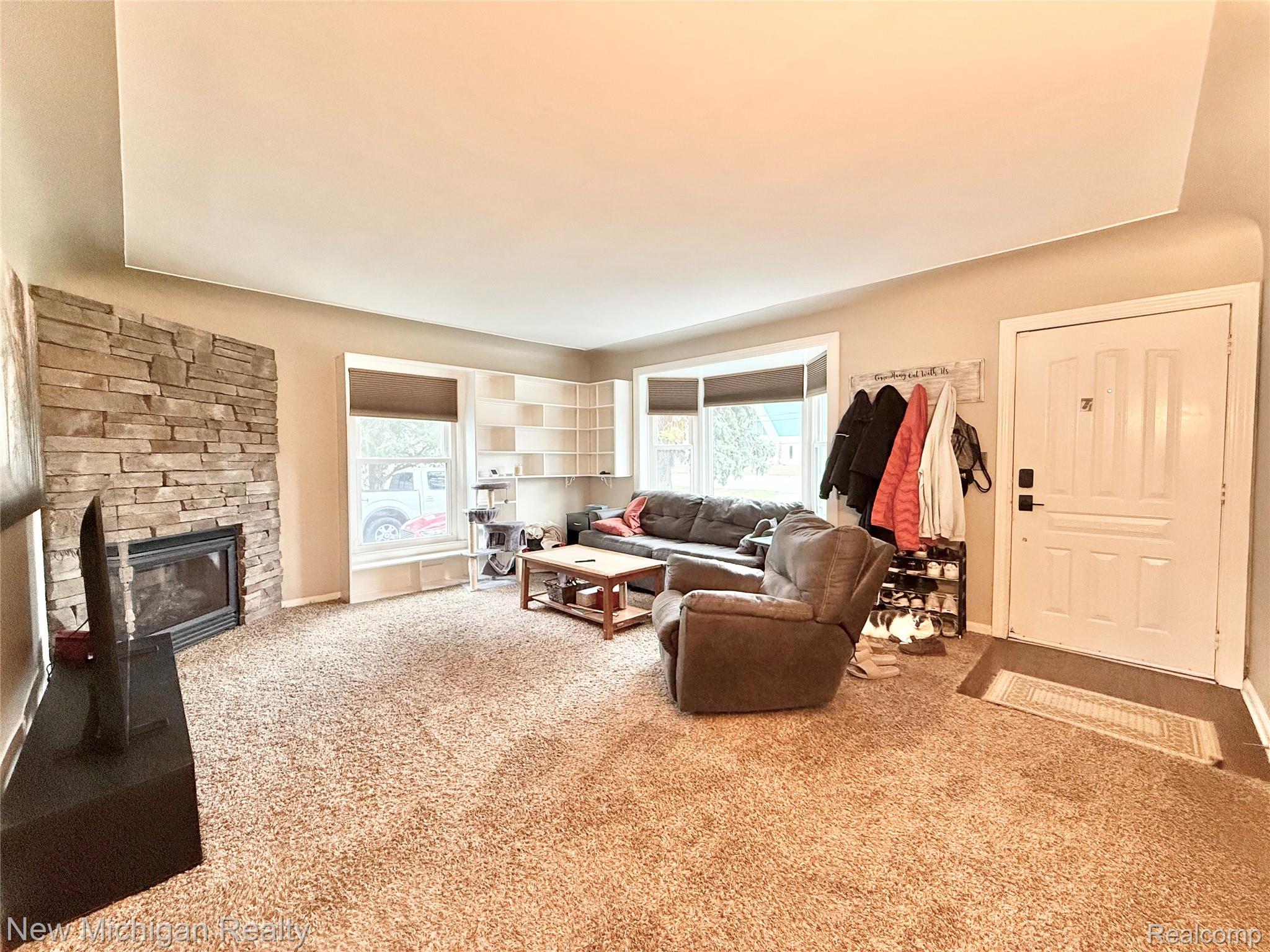 1224 W Bristol Road