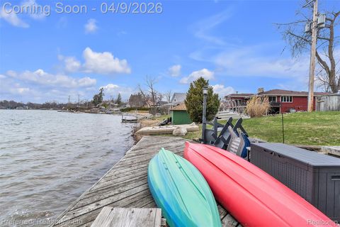 Tiny photo for 4869 Motorway Drive, Waterford Charter Township, MI 48328 (MLS # 20261017342)