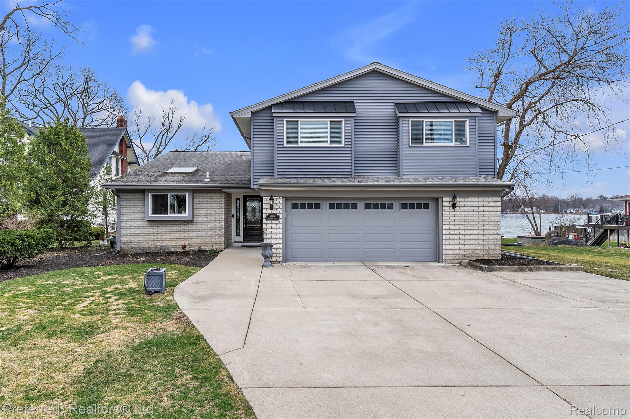 4869 Motorway Drive