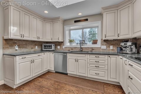 Tiny photo for 4869 Motorway Drive, Waterford Charter Township, MI 48328 (MLS # 20261017342)