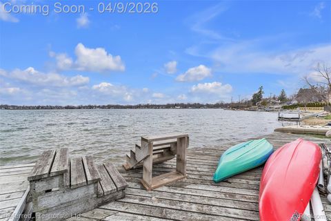 Tiny photo for 4869 Motorway Drive, Waterford Charter Township, MI 48328 (MLS # 20261017342)