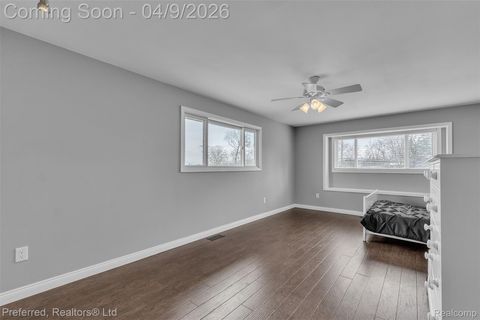 Tiny photo for 4869 Motorway Drive, Waterford Charter Township, MI 48328 (MLS # 20261017342)