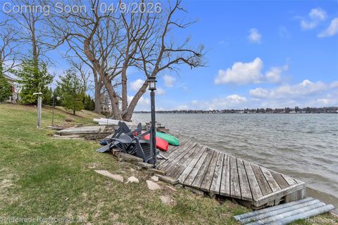 Tiny photo for 4869 Motorway Drive, Waterford Charter Township, MI 48328 (MLS # 20261017342)