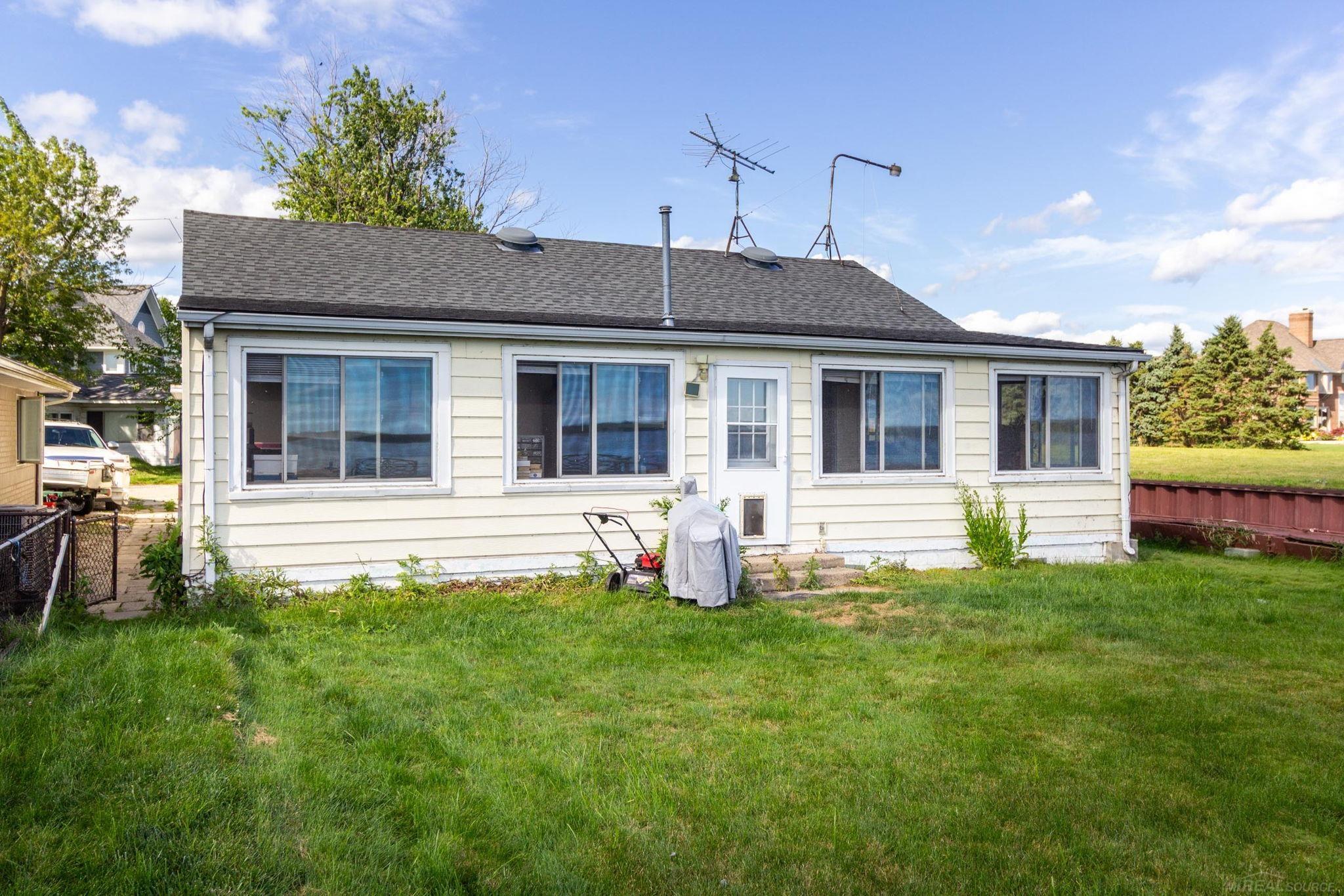 9005 Anchor Bay Drive