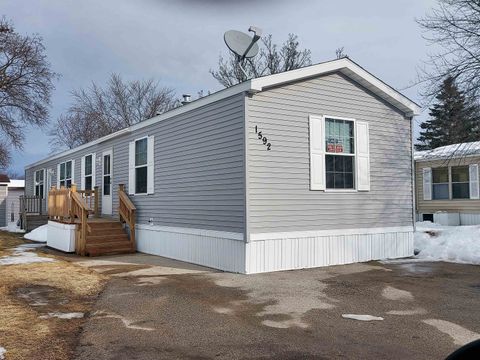 1592 Geraldton Place Garfield Charter Township MI 49686