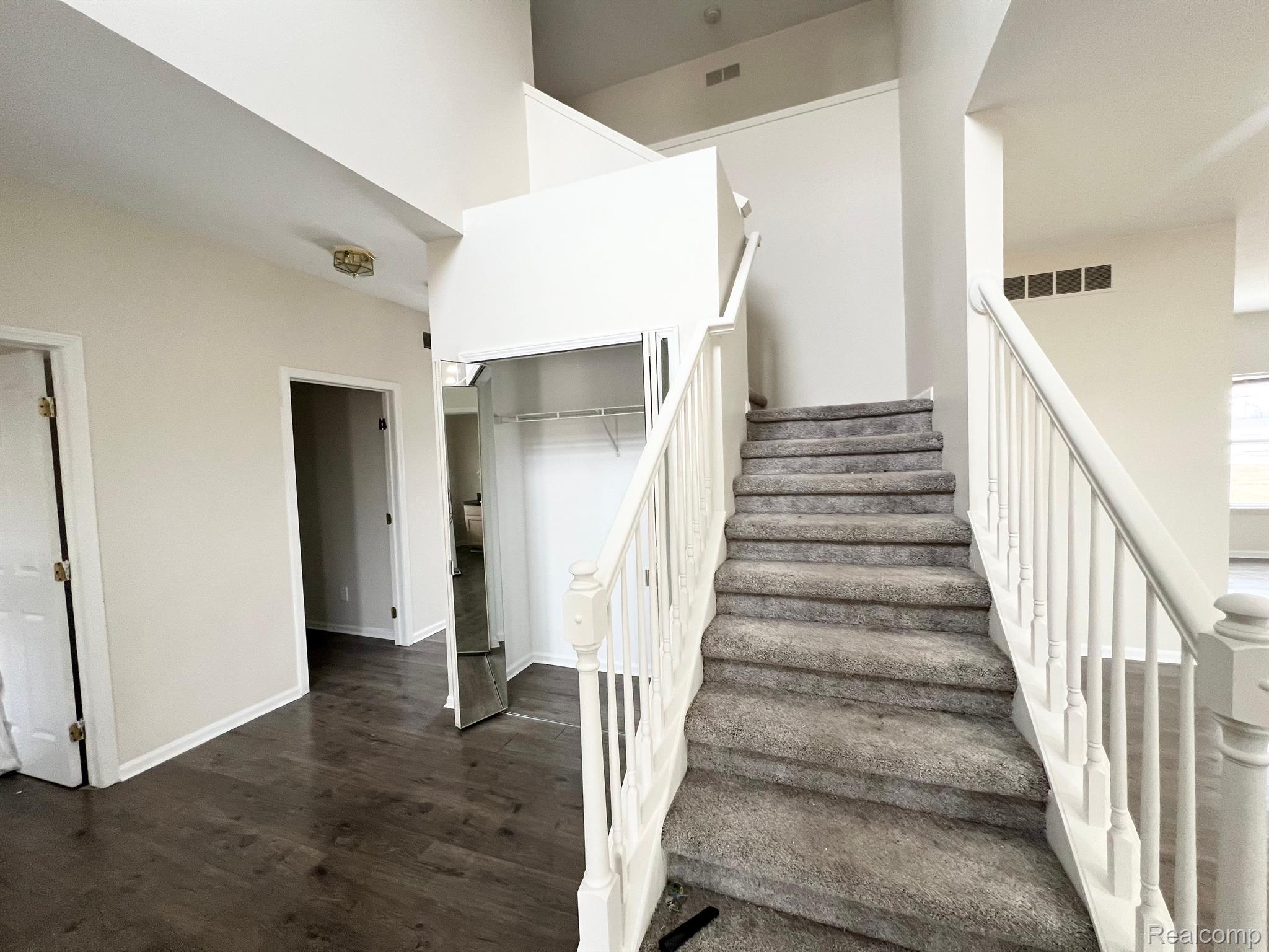 4749 HICKORY POINTE Boulevard