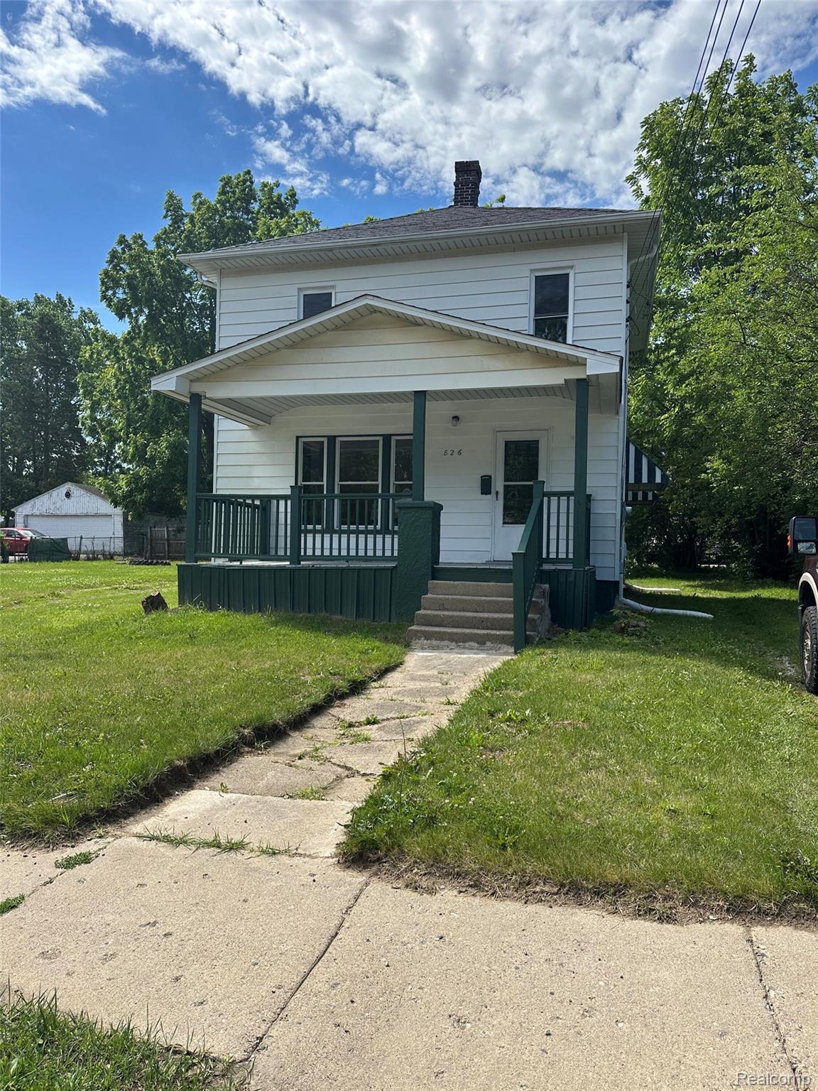 826 E Mount Morris Street