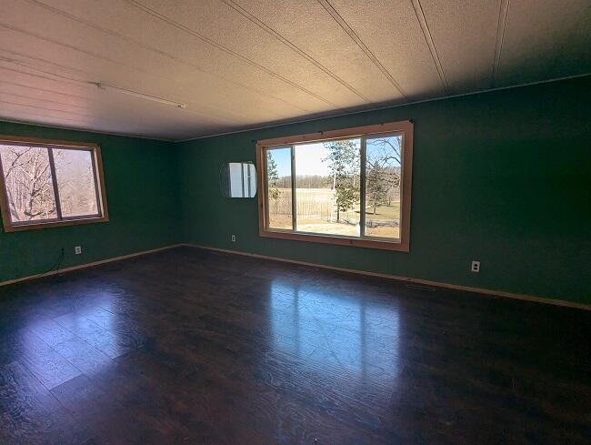 8515 Cedar Lake Road NE