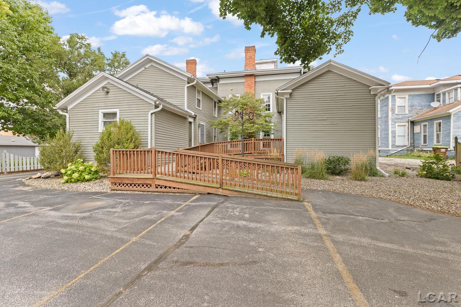 222 E Maumee Street