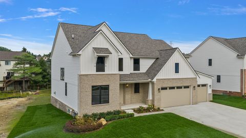 3316 Waldon Ridge Street Orion Charter Township MI 48358