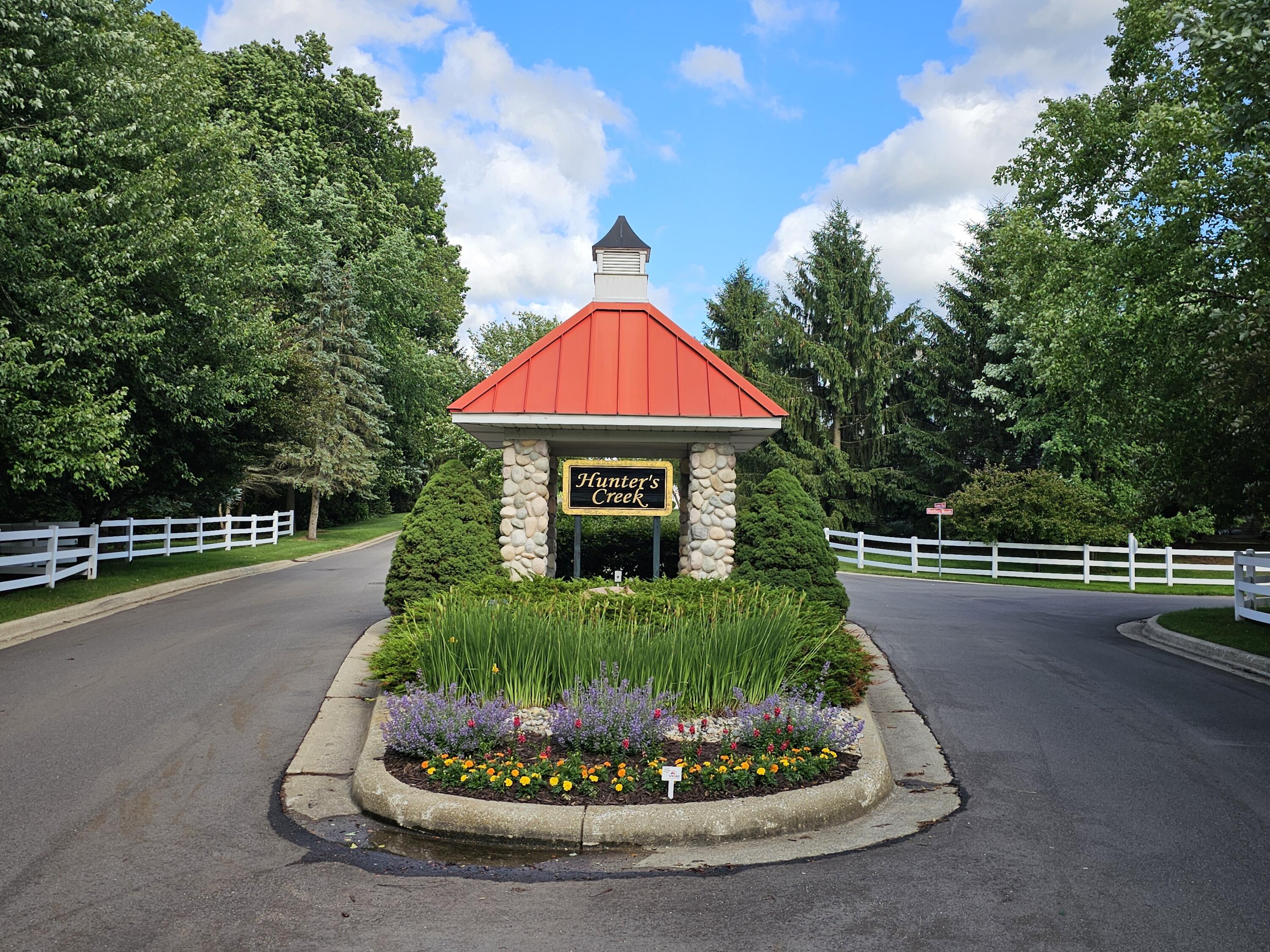 6945 Hunters Creek 62