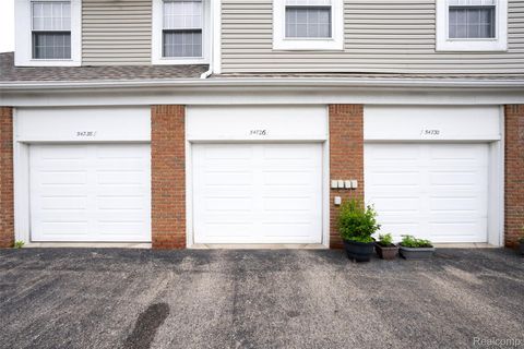 Tiny photo for 54726 Monarch Drive, Shelby Charter Township, MI 48316 (MLS # 20261048808)