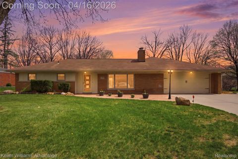 Photo of 23632 Wesley Drive, Farmington City, MI 48335 (MLS # 20261025171)