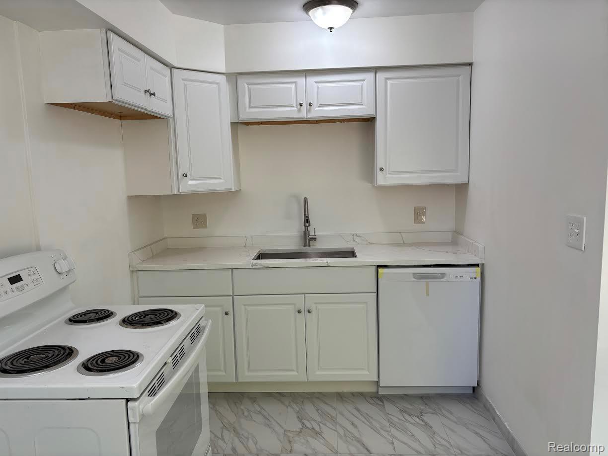 Royal Oak City, Michigan 48073, United States, 1 Bedroom Bedrooms, ,1 BathroomBathrooms,Residential,Active,133331