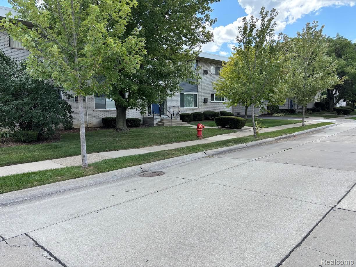 Royal Oak City, Michigan 48073, United States, 1 Bedroom Bedrooms, ,1 BathroomBathrooms,Residential,Active,133331