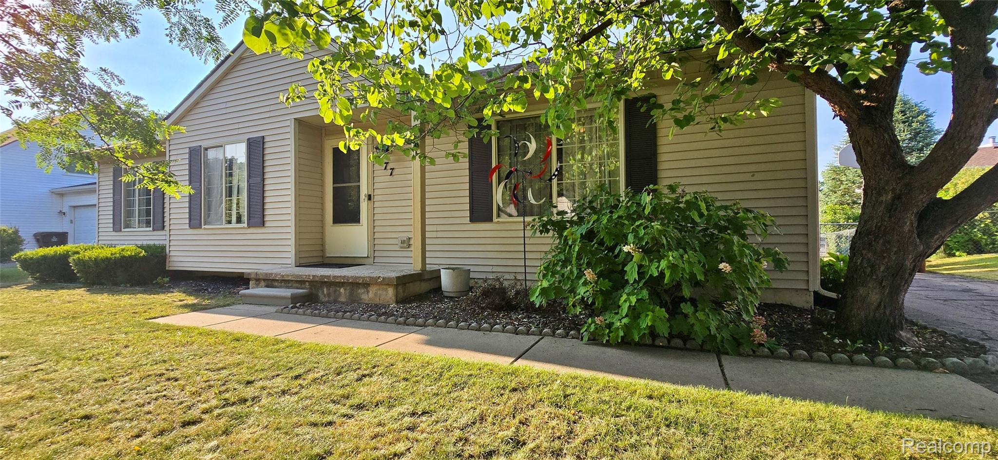 977 Town Trail
