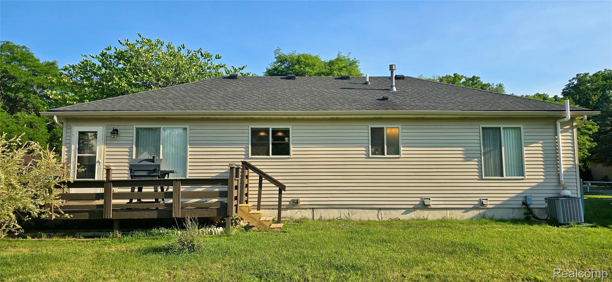 977 Town Trail