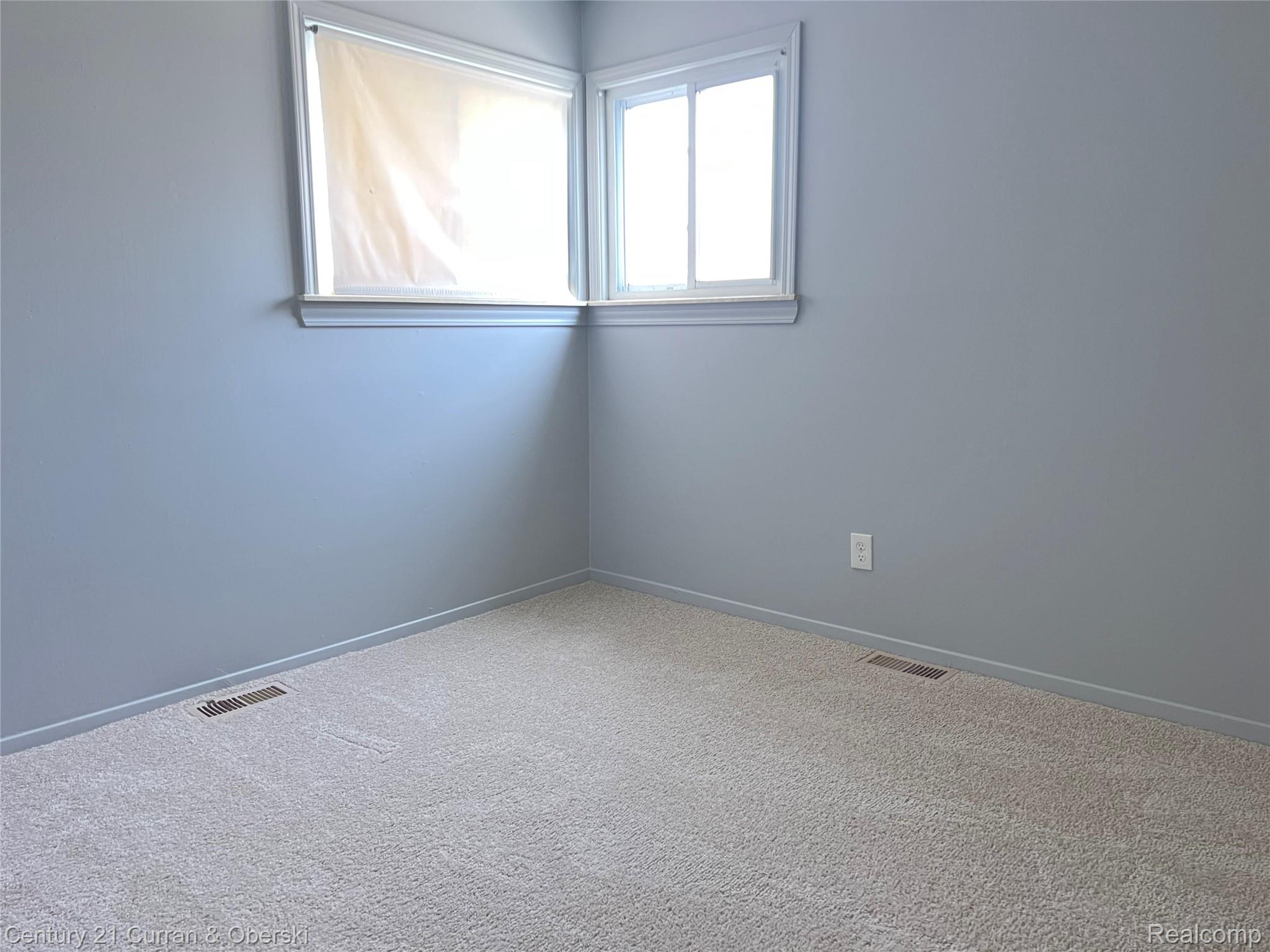 15444 Mulberry Street