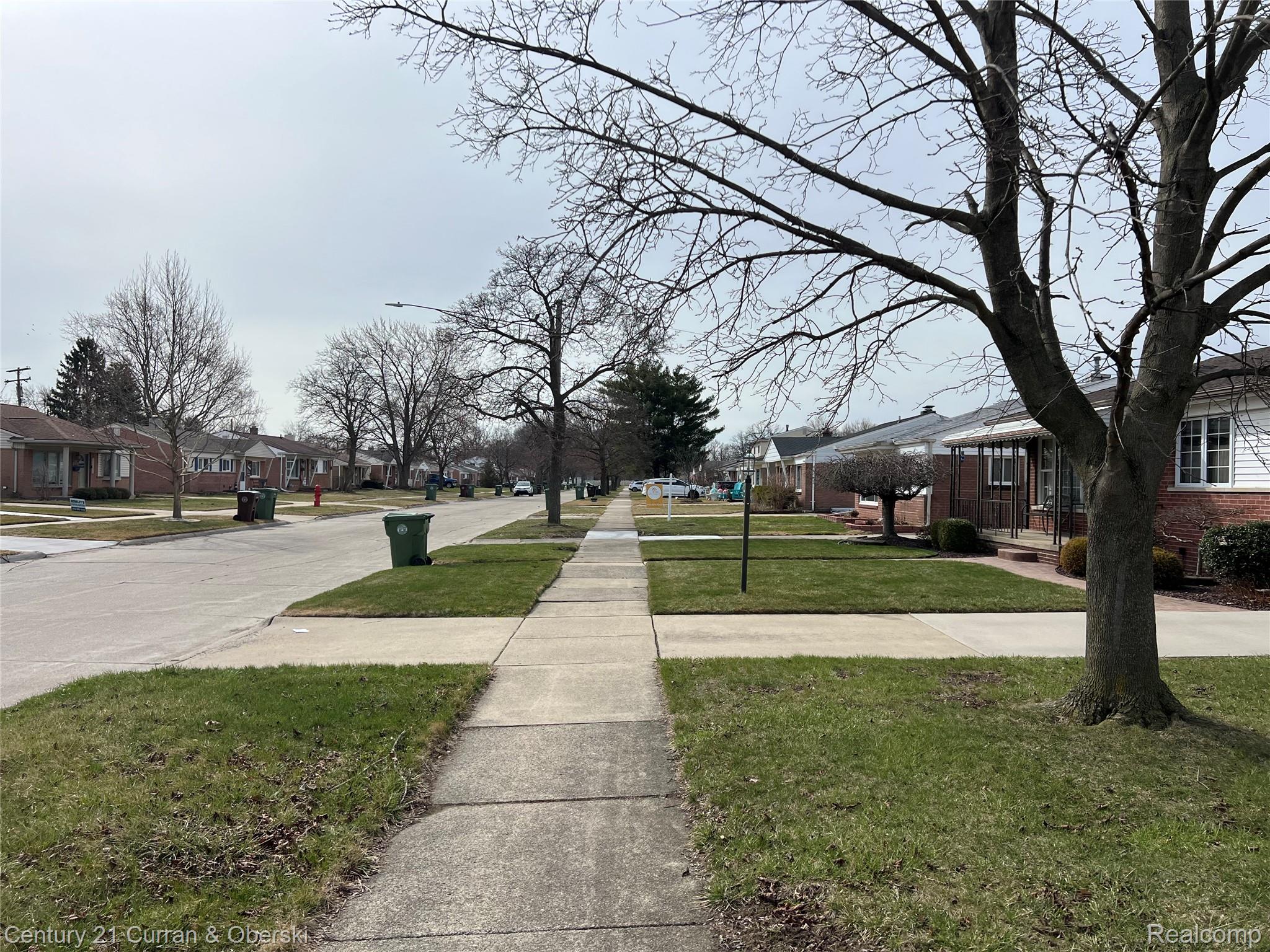 15444 Mulberry Street