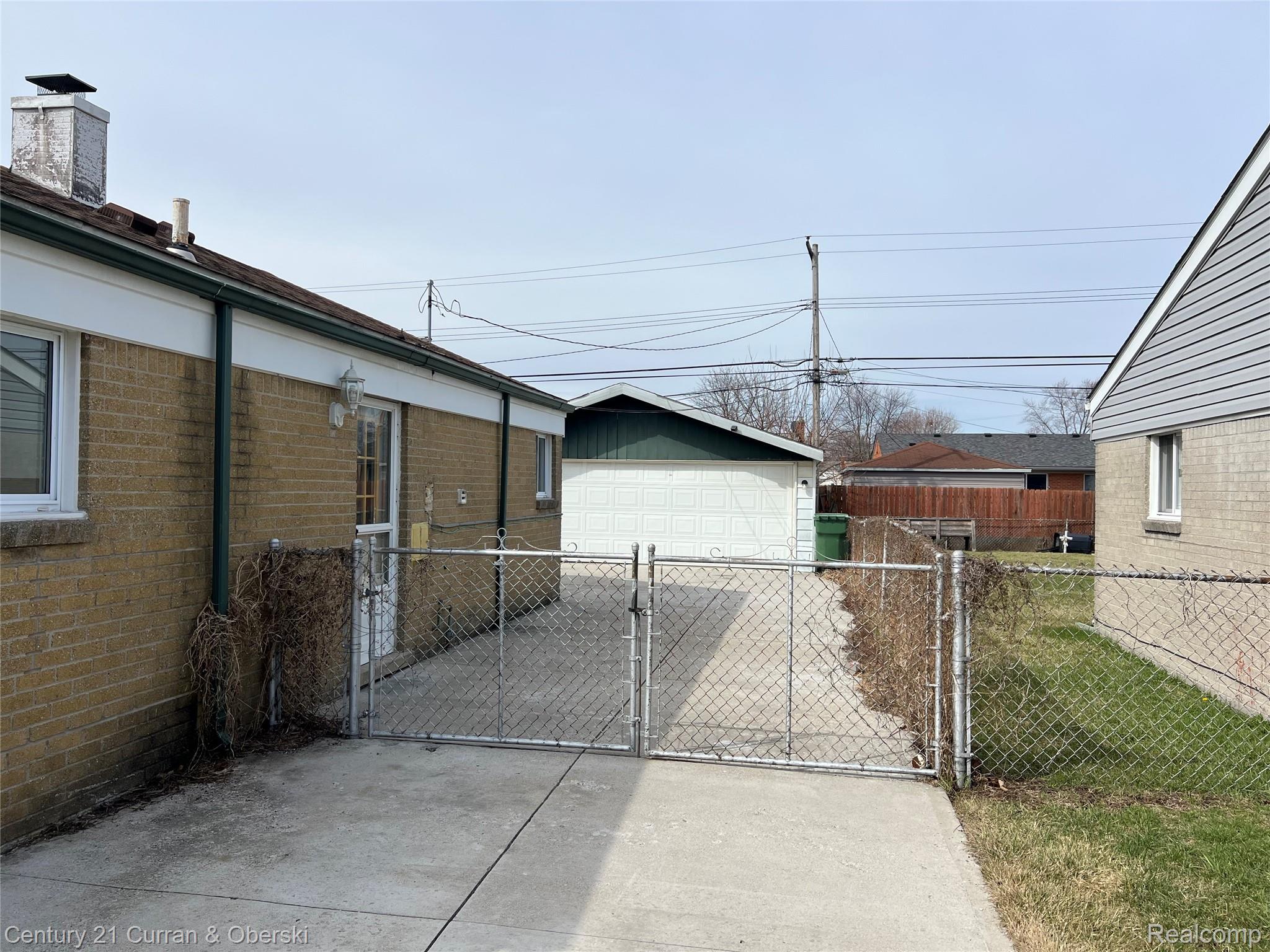 15444 Mulberry Street