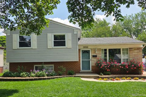 31740 Nelson Drive Warren City MI 48088