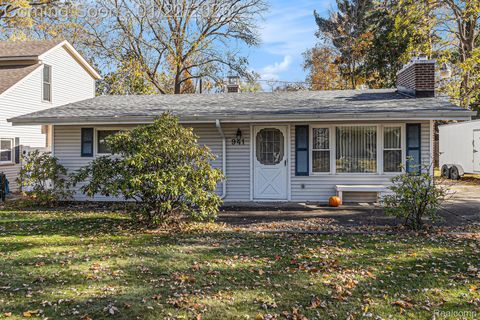 941 Marvell Place Waterford Charter Township MI 48327