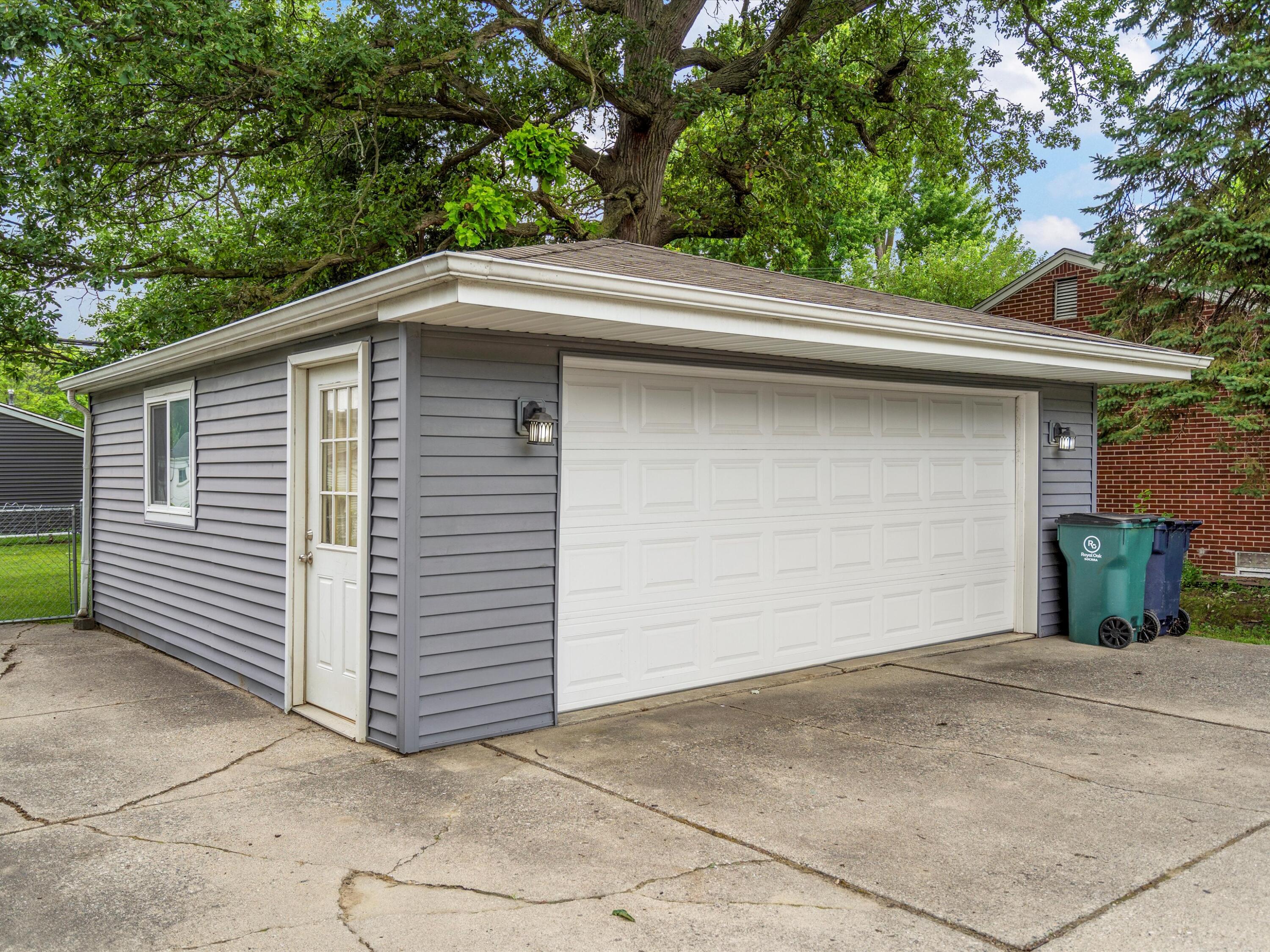 1204 S Campbell Road