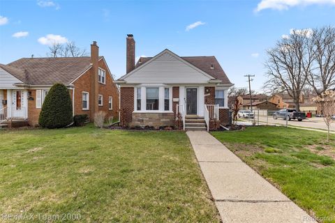 Photo of 1645 Robindale Avenue, Dearborn City, MI 48128 (MLS # 20261023959)