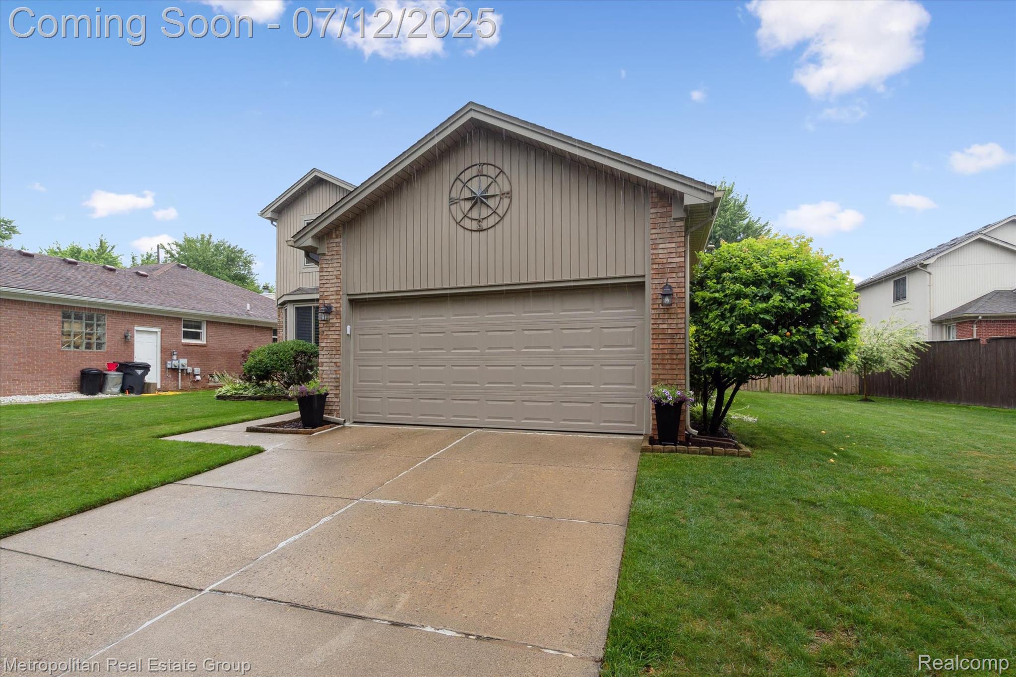 2129 Camelot Drive