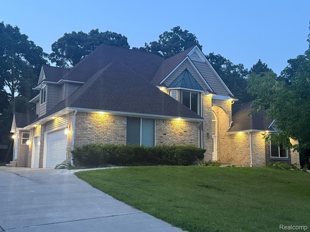 1217 Kings Carriage Road