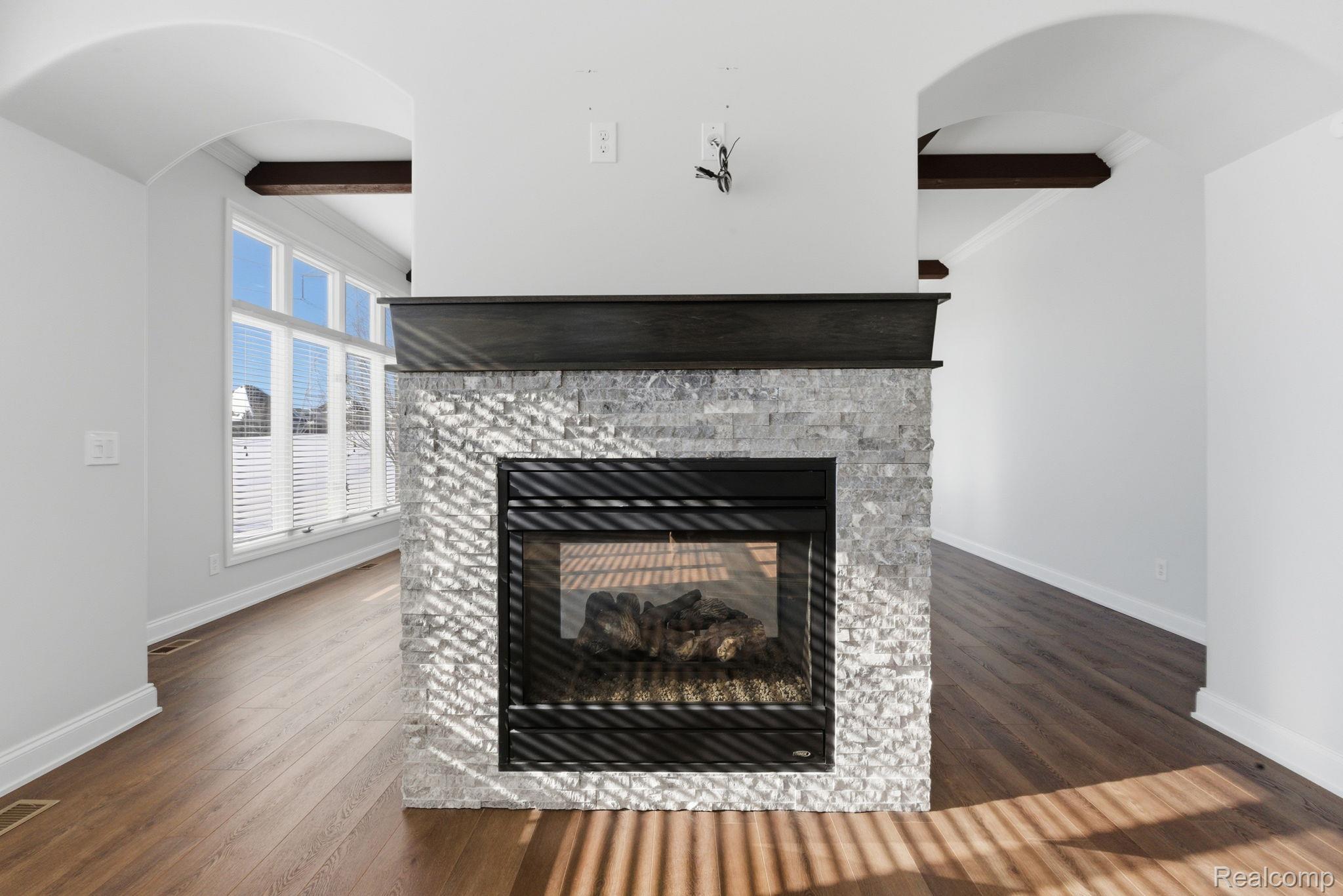 8844 Ridge Drive