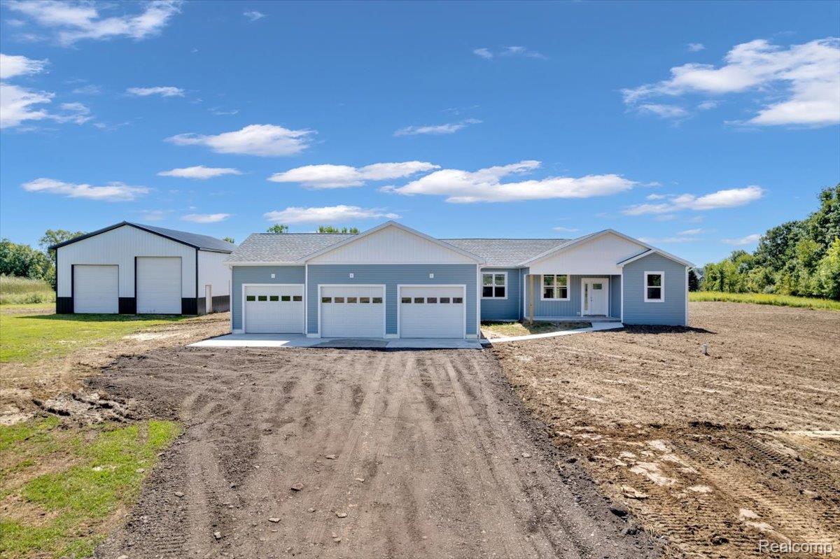 2647 Country Kate Lane