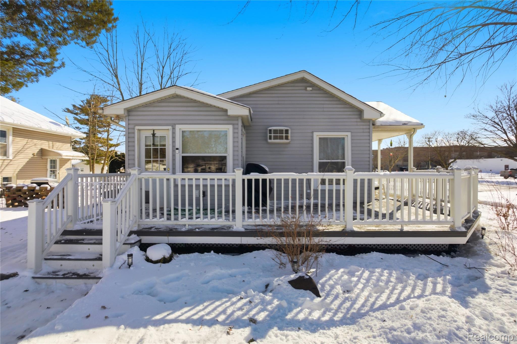 26152 Ypsilanti Street