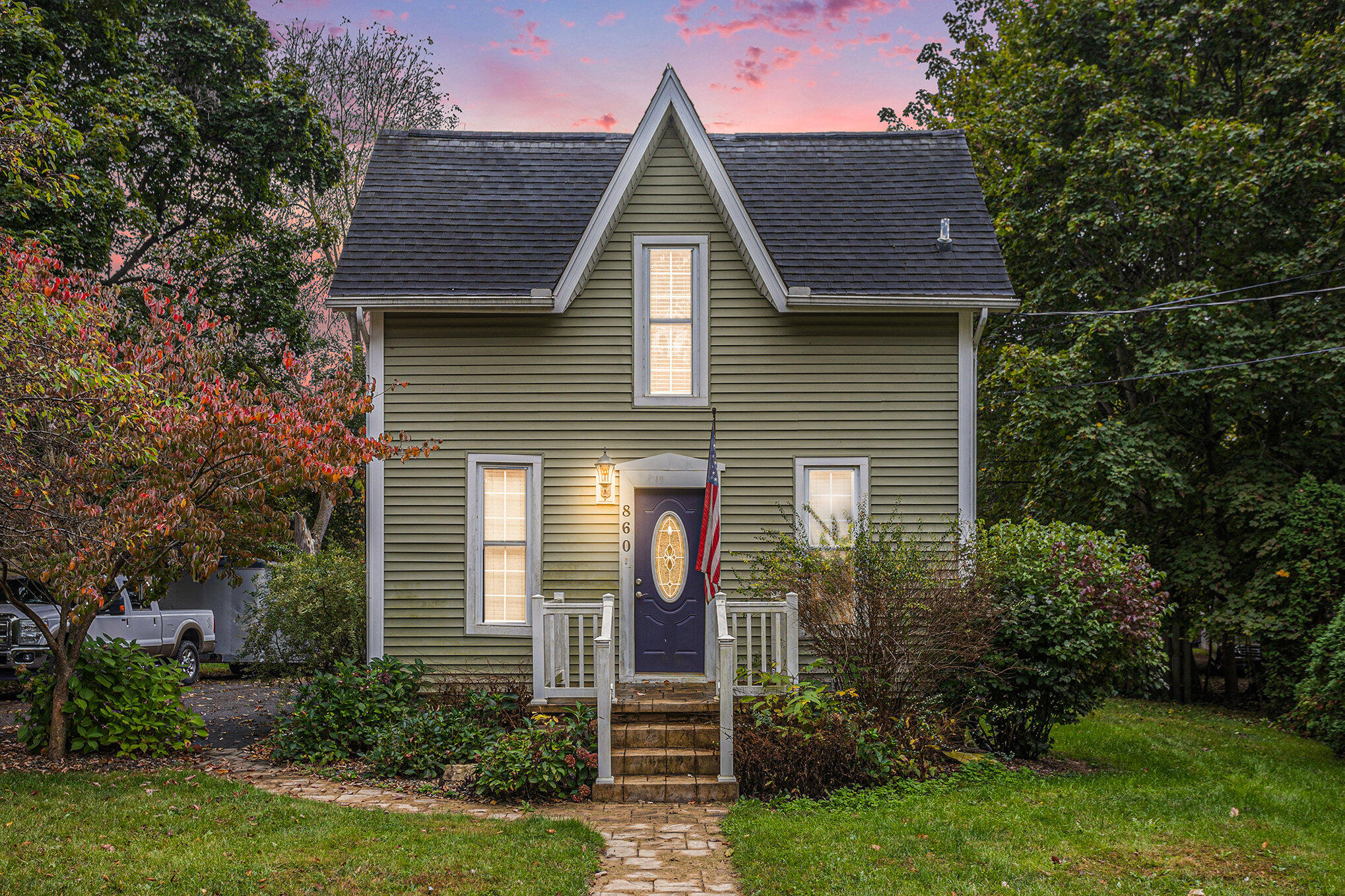 860 E Michigan Avenue