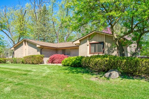 4899 WYE OAK Road Bloomfield Charter Township MI 48301