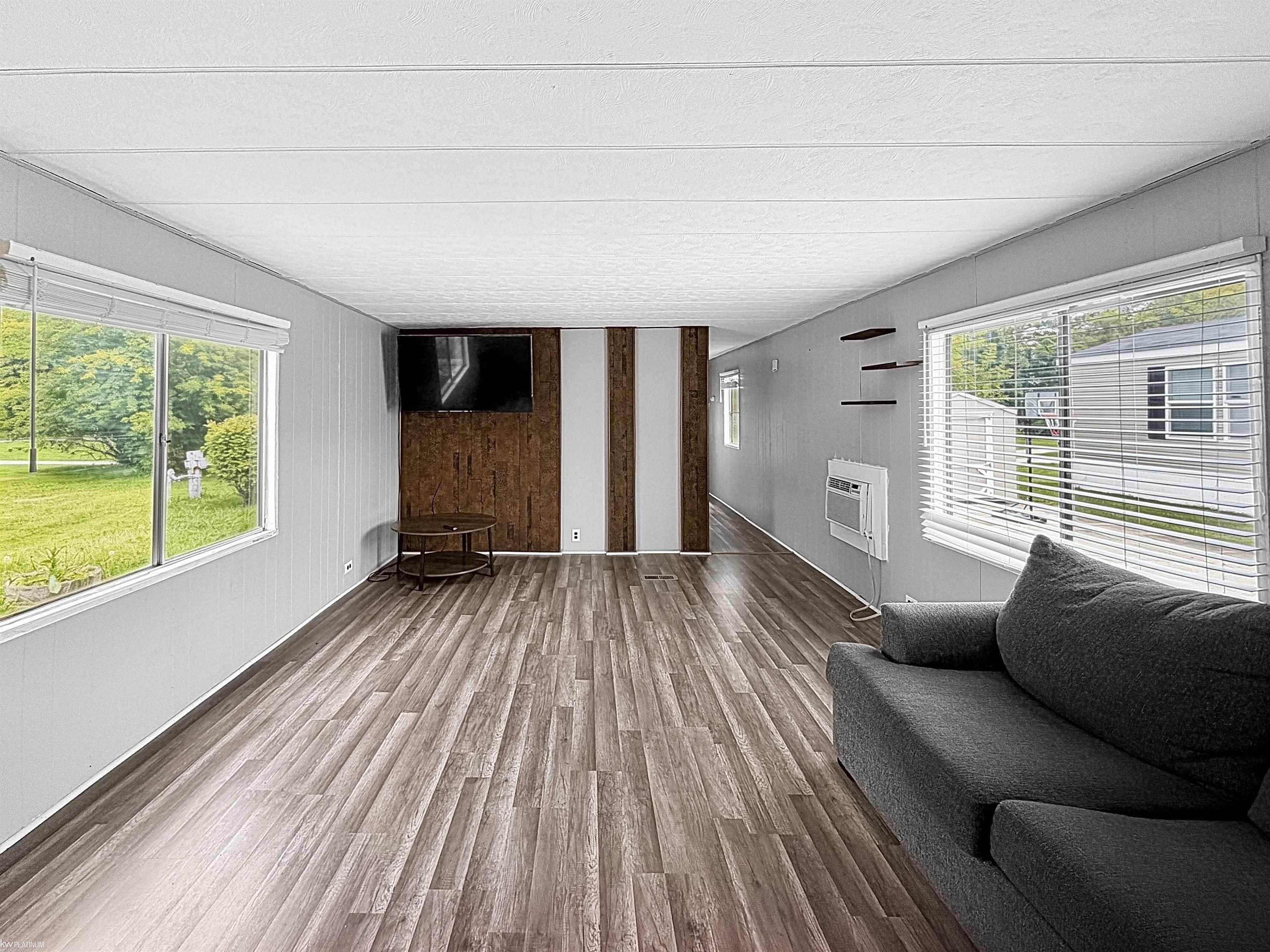 11828 Cascade Circle